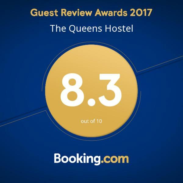 The Queens Hostel Лондон Экстерьер фото